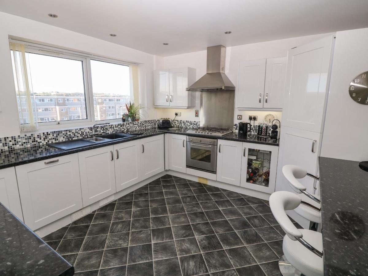Sea View Apartment Pwllheli Luaran gambar