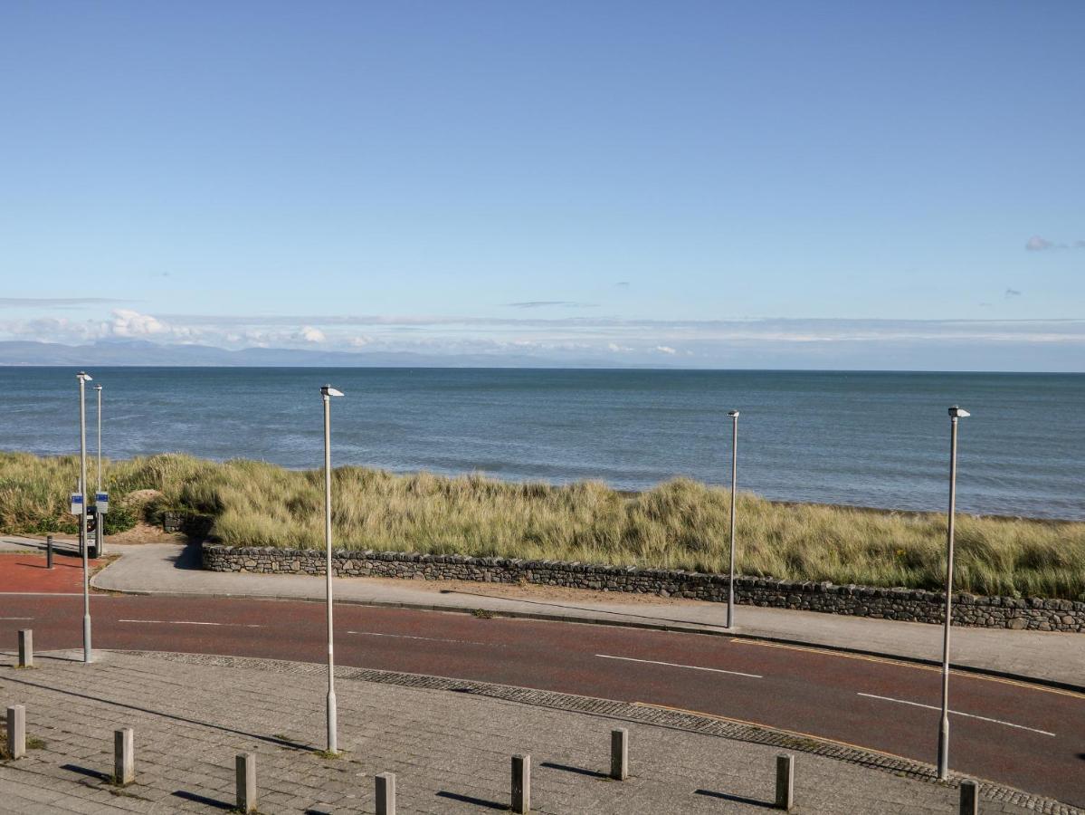 Sea View Apartment Pwllheli Luaran gambar